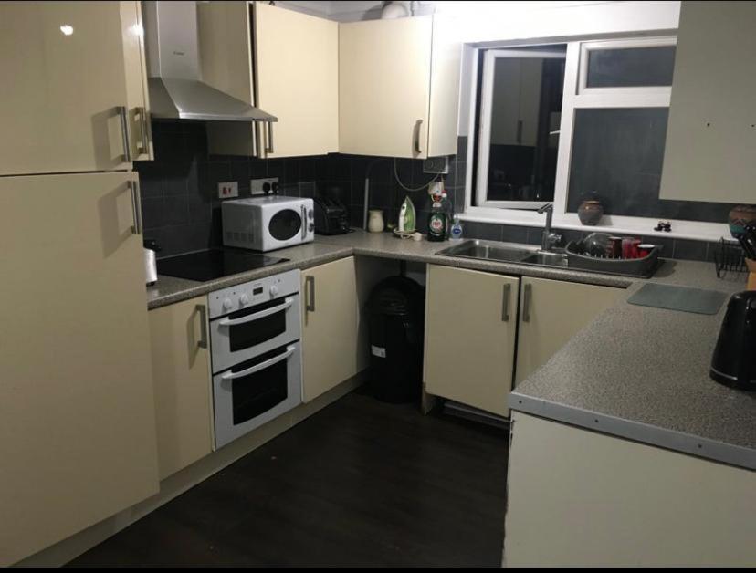 Eastbourne Late Check In Available Daire Polegate Dış mekan fotoğraf